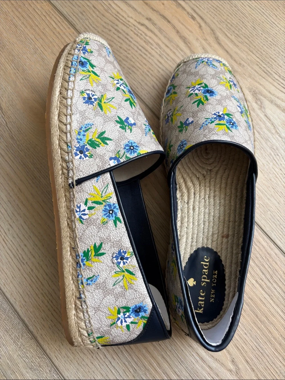 NWT Kate Spade Gwen Espadrilles Flats Coated Canvas Floral Beige Size 10